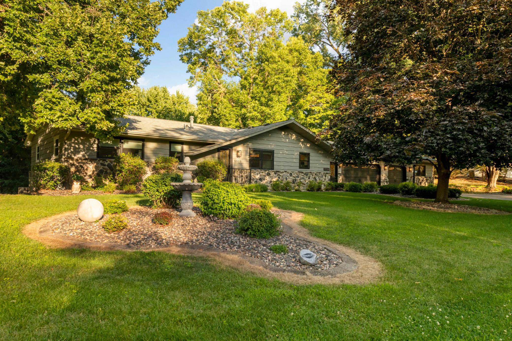 6835 Rosemary Road Eden Prairie, MN 55346 - Photo 5 of 62 Gallery Image 5