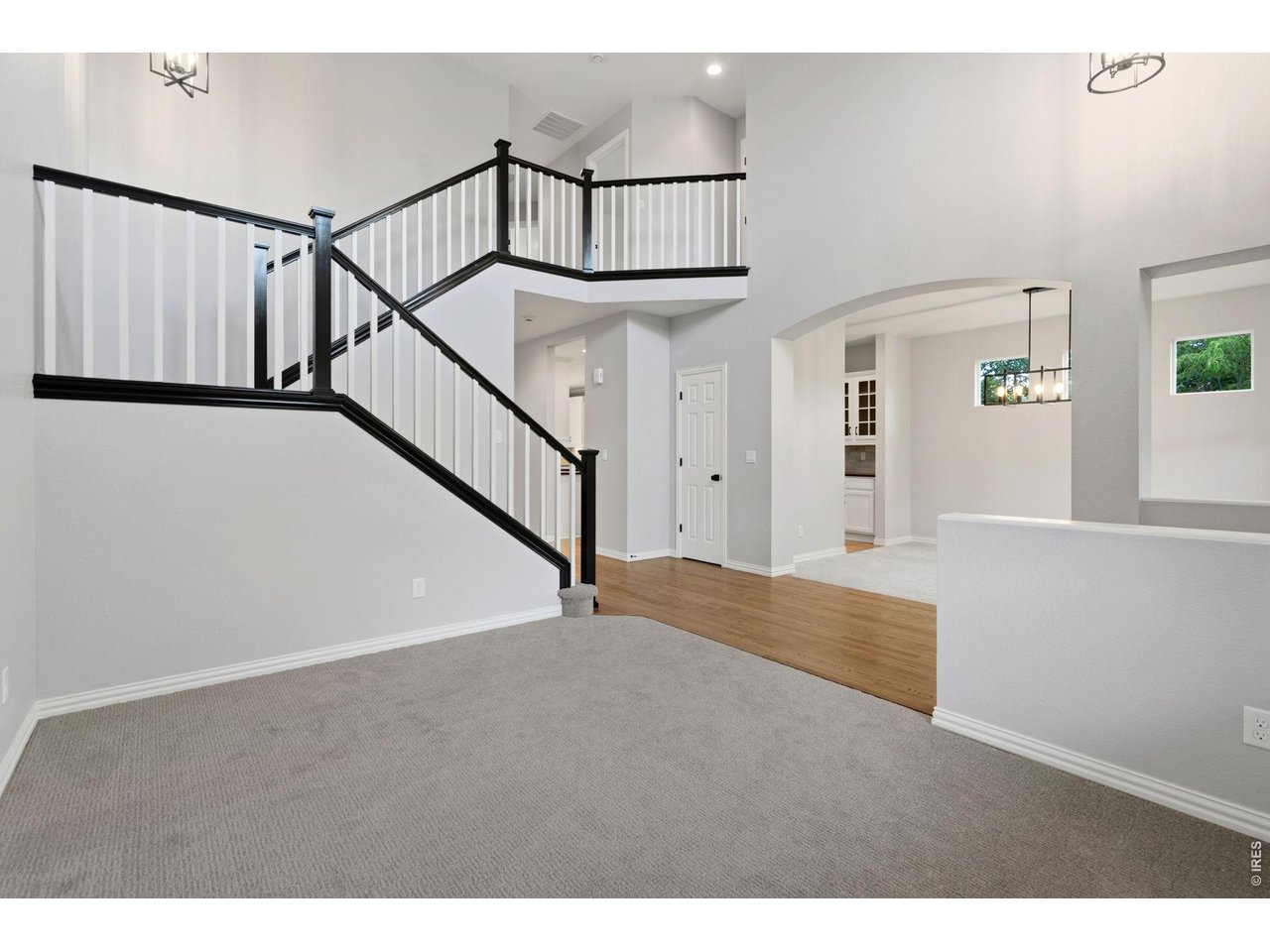 5751 Banner Street Timnath, CO 80547 - Photo 5 of 39 Living Room