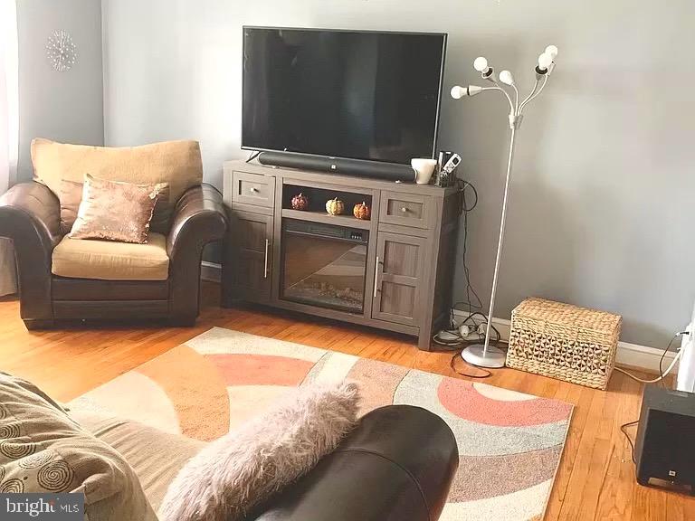 4030 Grantley Road Baltimore, MD 21215 - Photo 5 of 24 Gallery Image 5