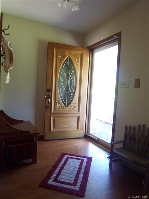 124 Laren Road Shelby, NC 28152 - Photo 6 of 30 a view of an entryway with sitting area
