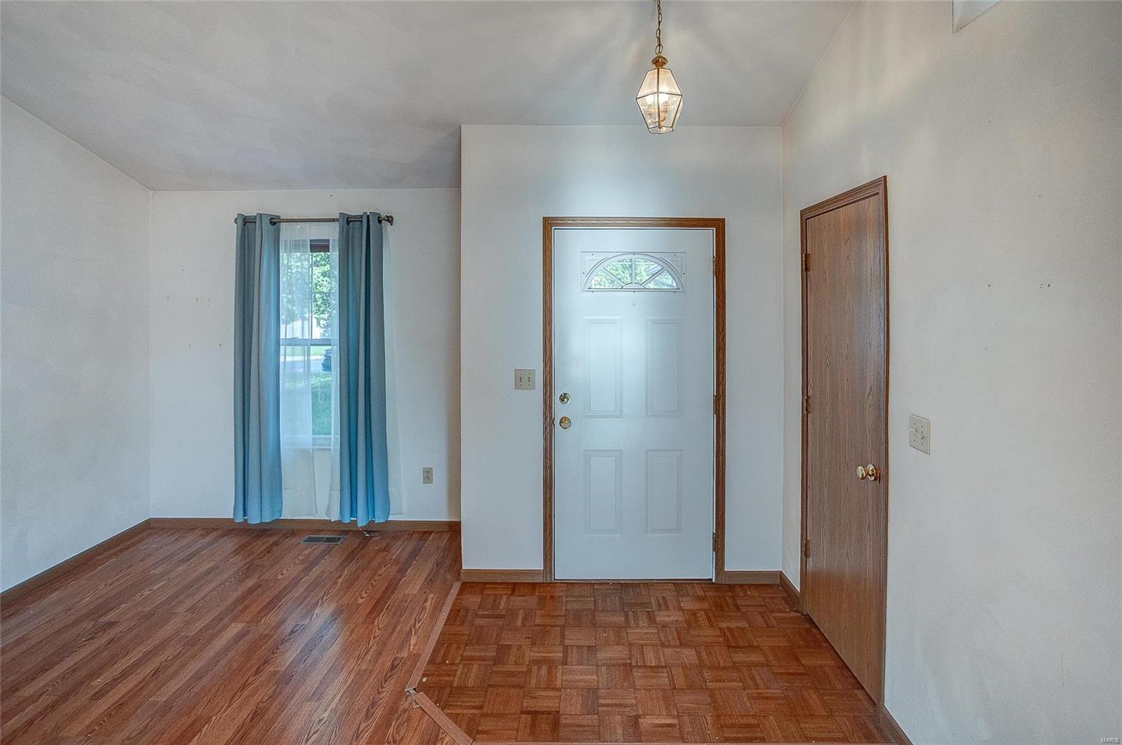 908 Crosswinds Drive Shiloh, IL 62221 - Photo 8 of 30