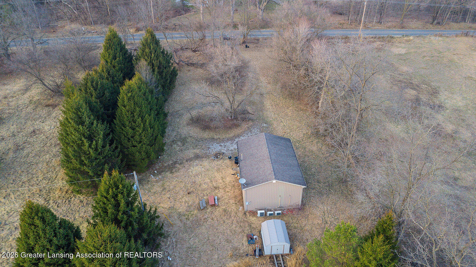 9584 Tasker Road Bellevue, MI 49021 - Photo 5 of 11 Pole barn, driveway