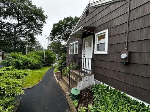 $424,900 | 8 Blanche Drive, Lake Hopatcong, NJ 07849