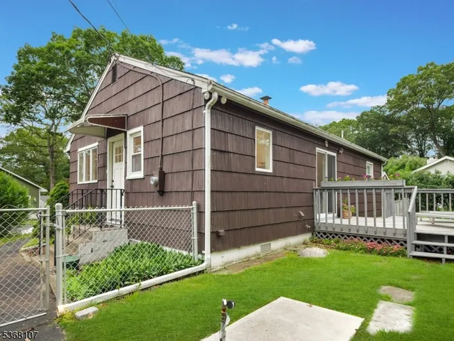 $424,900 | 8 Blanche Drive, Lake Hopatcong, NJ 07849