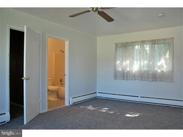 25 Oldbrook Road Levittown, PA 19057 - Photo 11 of 17