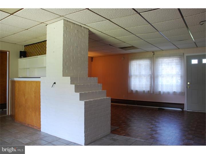 25 Oldbrook Road Levittown, PA 19057 - Photo 16 of 17