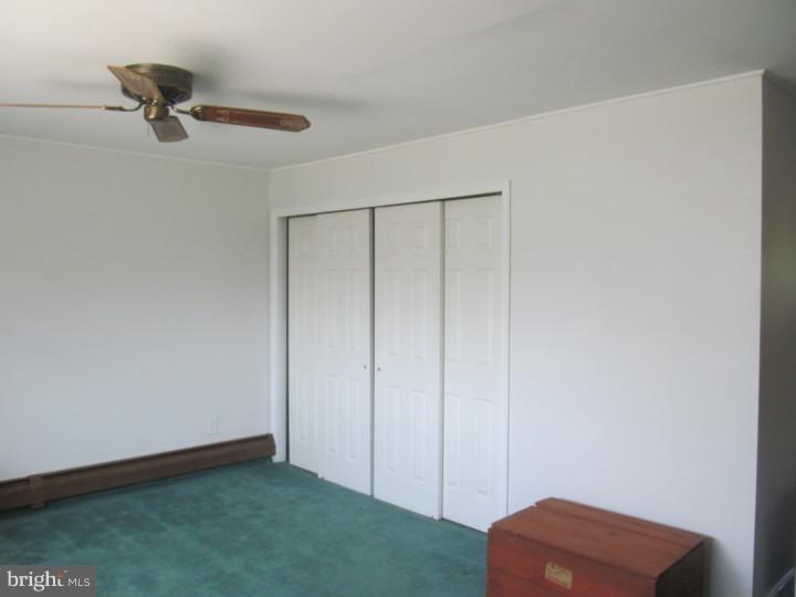 25 Oldbrook Road Levittown, PA 19057 - Photo 4 of 17 Kitchen