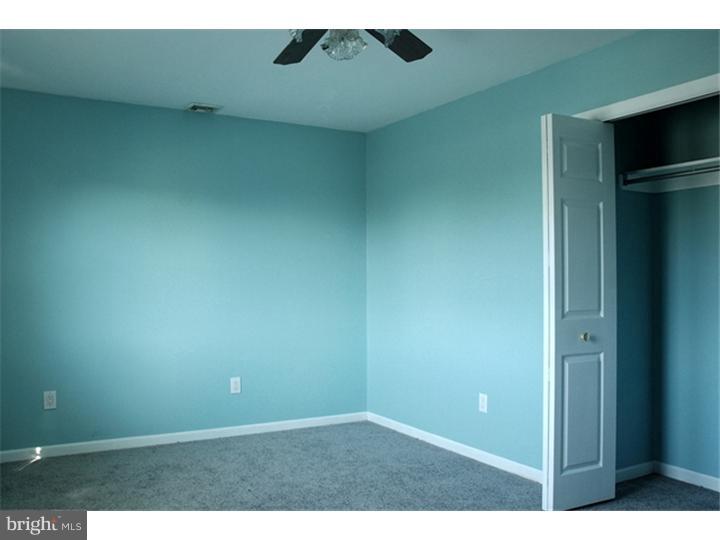 25 Oldbrook Road Levittown, PA 19057 - Photo 7 of 17