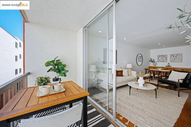 $325,000 | 250 Whitmore Street, Unit 205, Oakland, CA 94611