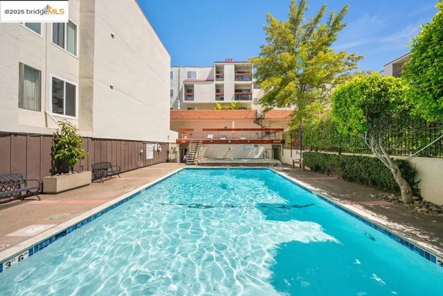 $325,000 | 250 Whitmore Street, Unit 205, Oakland, CA 94611