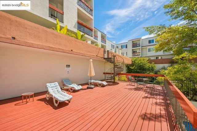 $325,000 | 250 Whitmore Street, Unit 205, Oakland, CA 94611