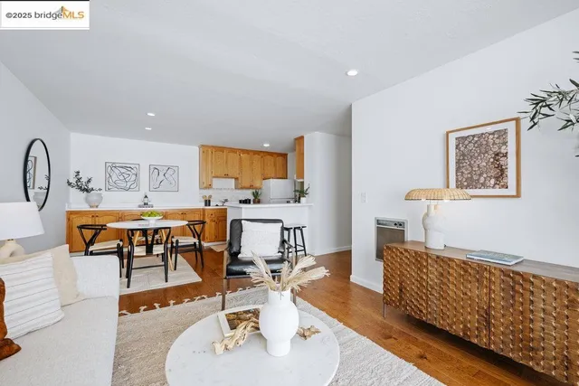 $325,000 | 250 Whitmore Street, Unit 205, Oakland, CA 94611