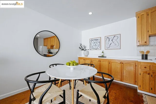 $325,000 | 250 Whitmore Street, Unit 205, Oakland, CA 94611