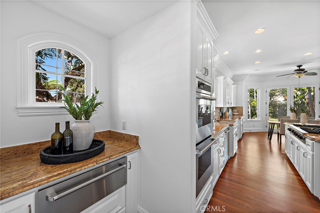 1603 5th Street Manhattan Beach, CA 90266 - Photo 18 of 64