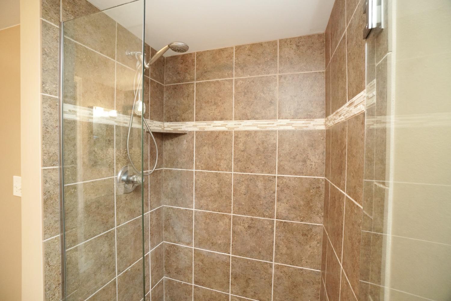 5325 Cooper Road, Unit D Montgomery, OH 45242 - Photo 8 of 25