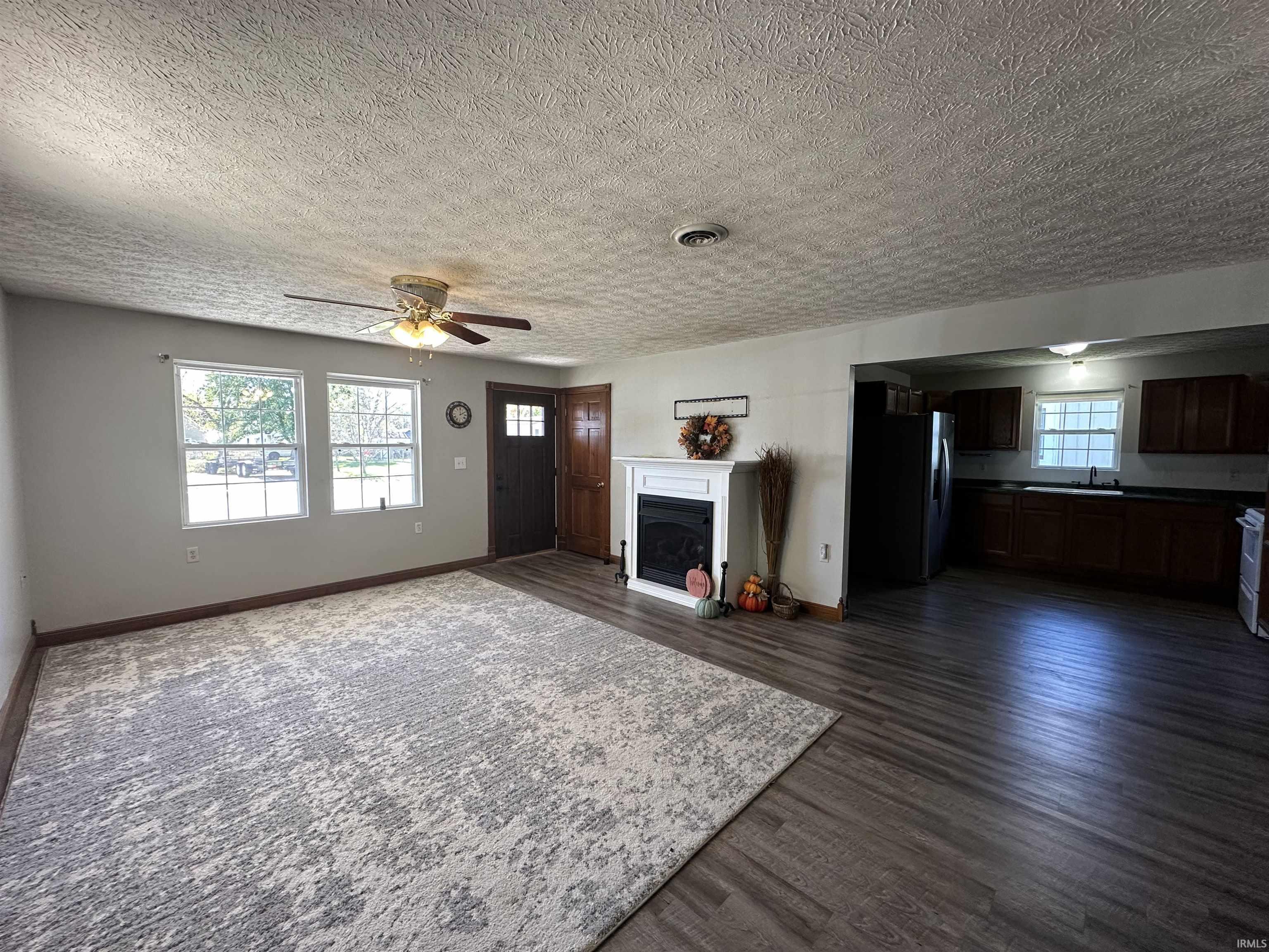 540 Northeast F Street Linton, IN 47441 - Photo 5 of 14