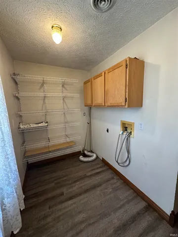 $189,900 | 540 Northeast F Street, Linton, IN 47441