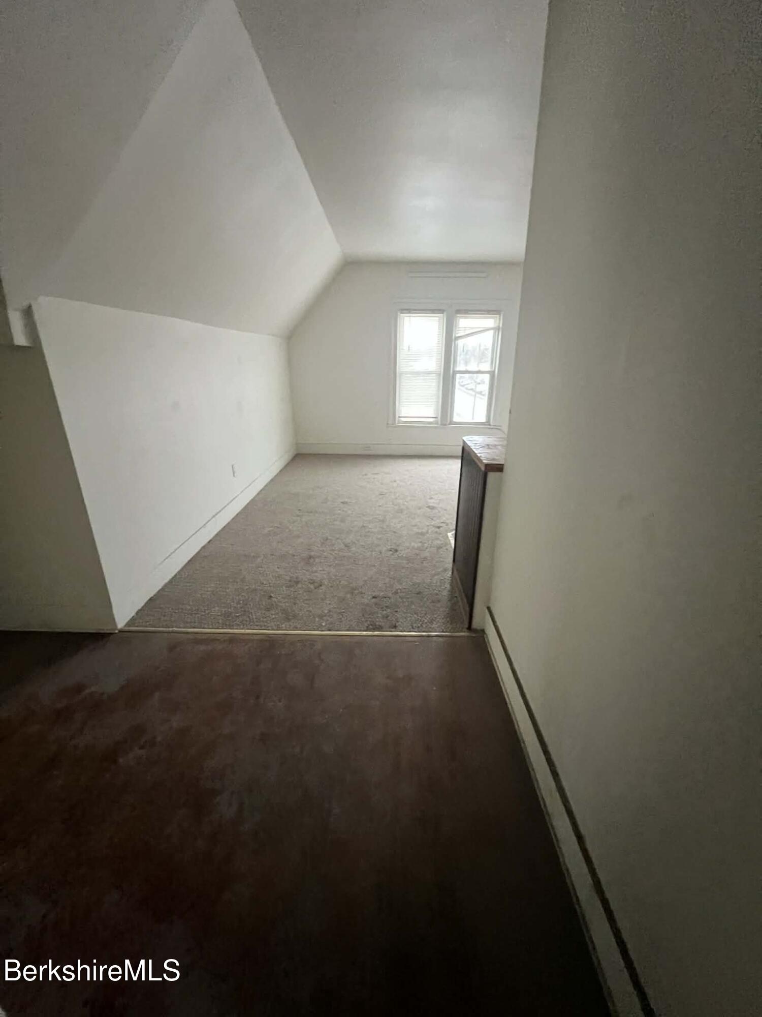 71 Center Street Pittsfield, MA 01201 - Photo 11 of 15 562e6c33-4cb4-497c-a23d-15be3eeb655a