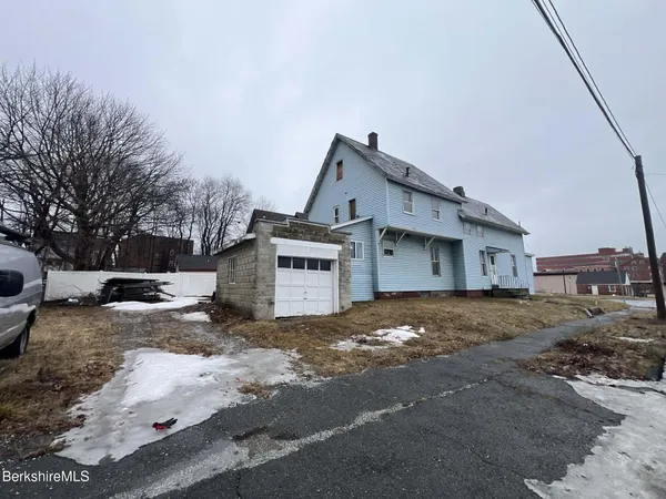 $80,000 | 71 Center Street, Pittsfield, MA 01201