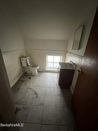 $80,000 | 71 Center Street, Pittsfield, MA 01201