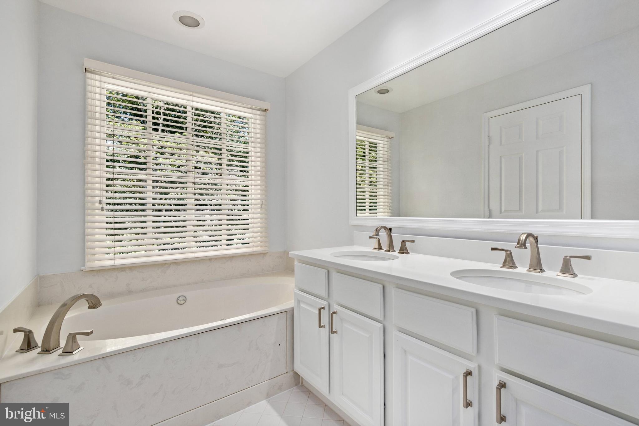 1250 Lamplighter Way Reston, VA 20194 - Photo 20 of 30