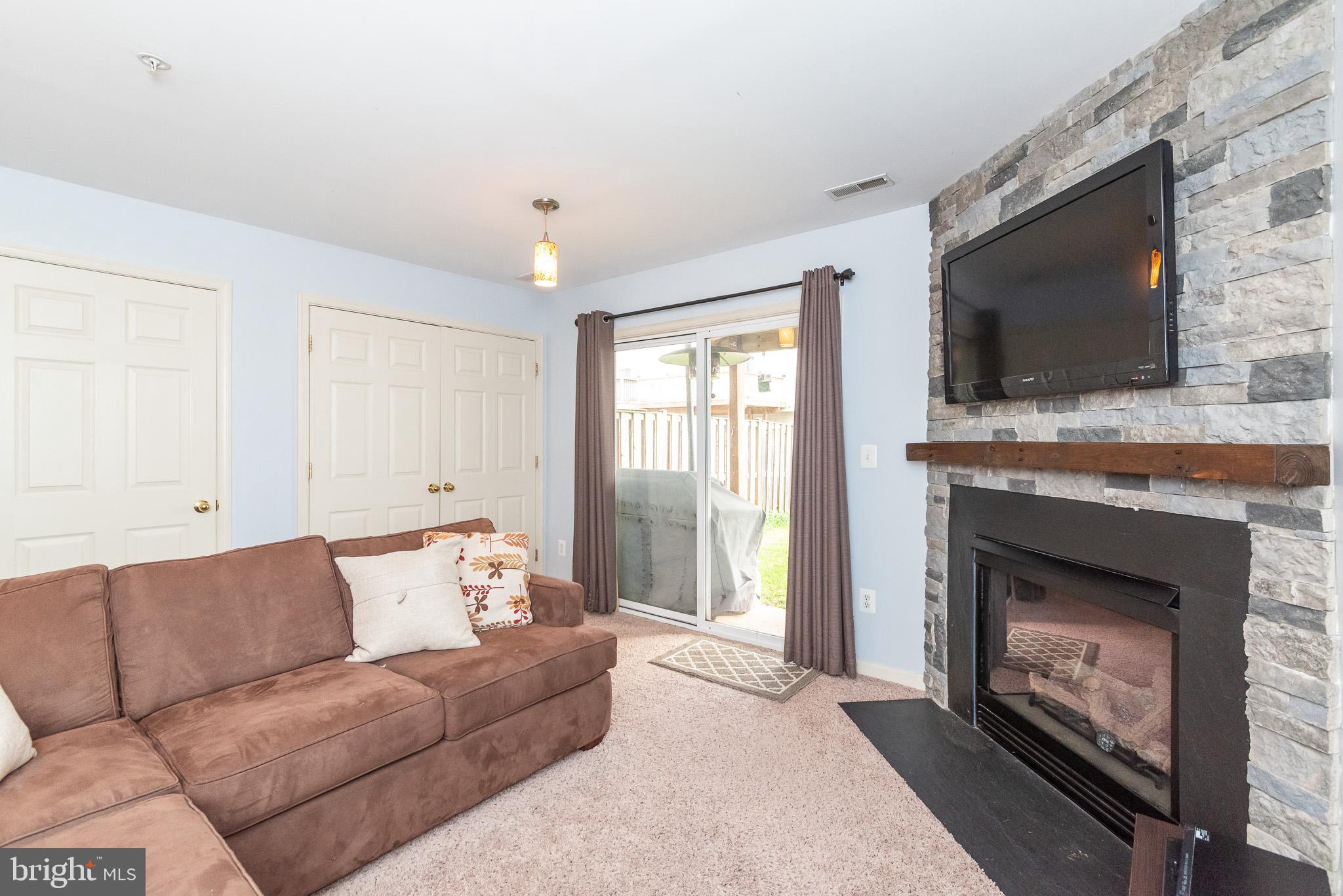 27 Springtide Court Baltimore, MD 21220 - Photo 5 of 43 Gallery Image 5