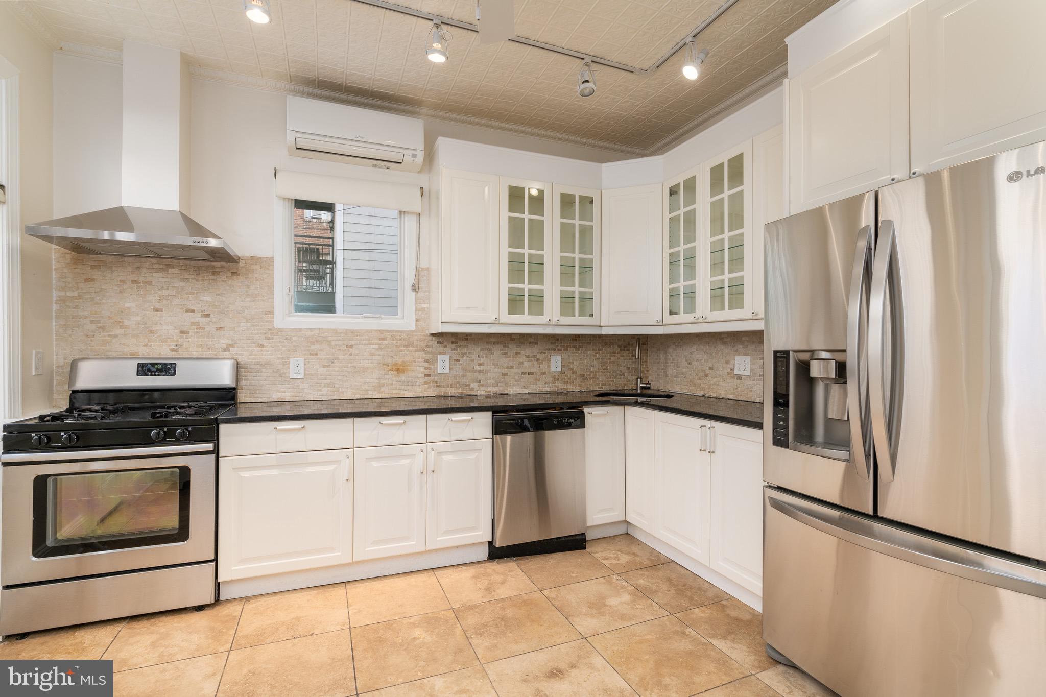 1827 S Street Northwest Washington, DC 20009 - Photo 17 of 50 Kitchen