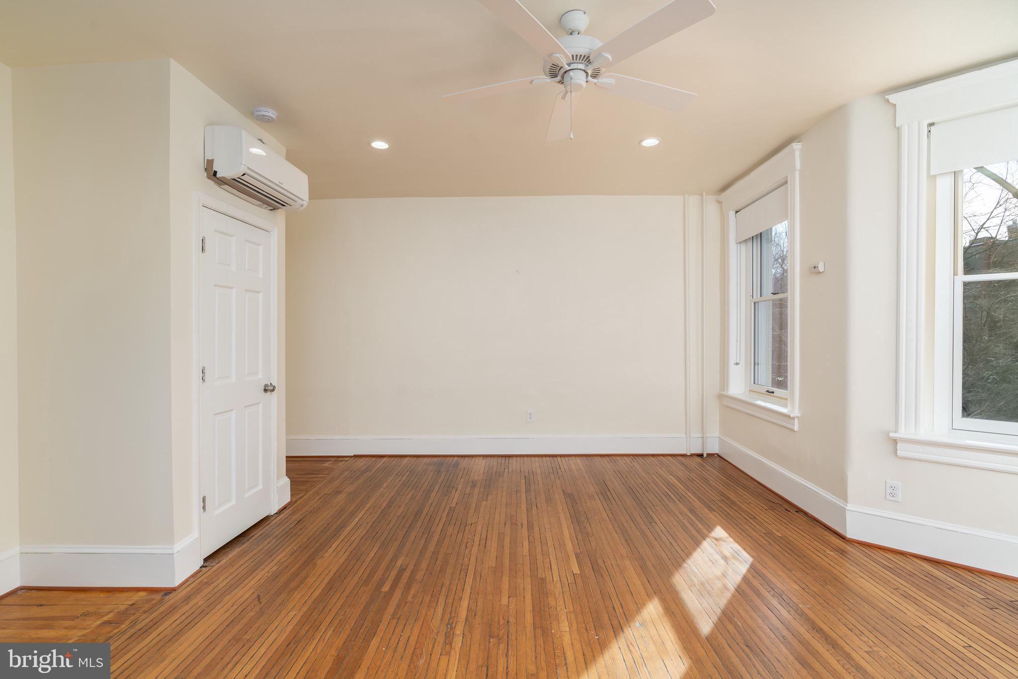 1827 S Street Northwest Washington, DC 20009 - Photo 24 of 50 Bedroom 2