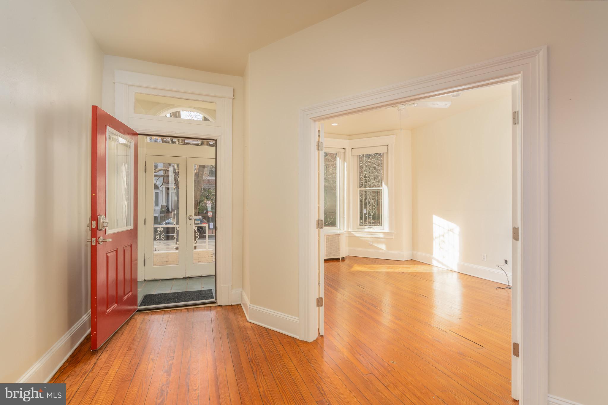 1827 S Street Northwest Washington, DC 20009 - Photo 3 of 50 Entrance