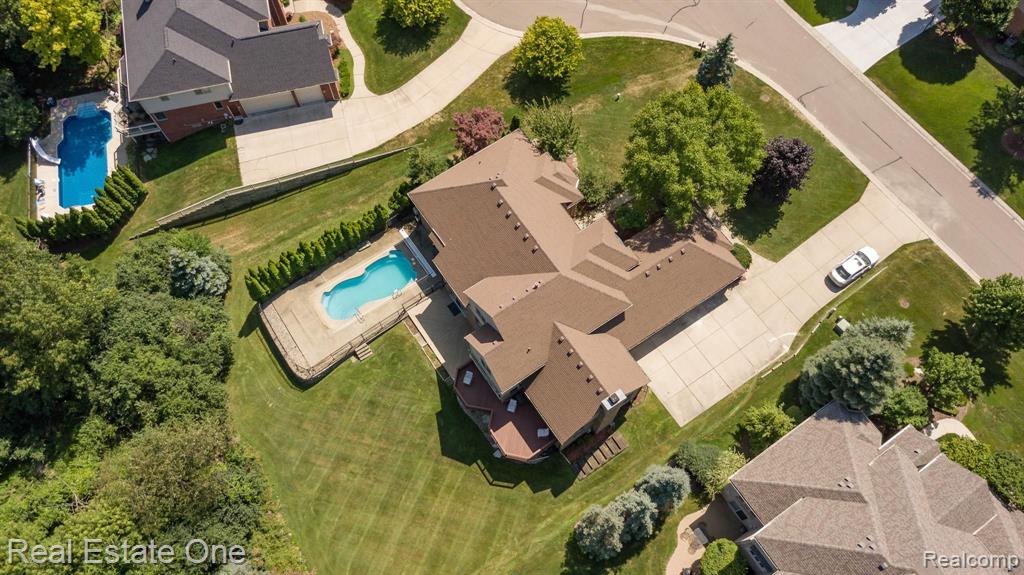 1784 Blue Grass Drive Rochester Hills, MI 48306 - Photo 14 of 72