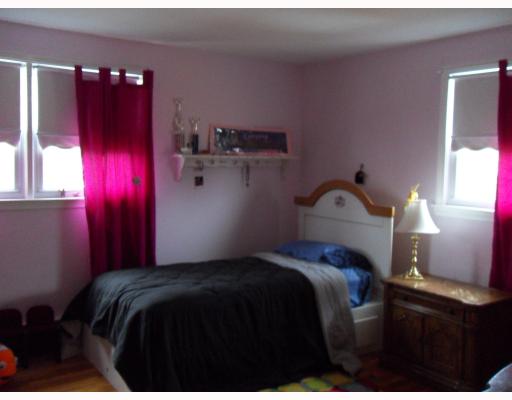 41 Quannacut Road Westerly, RI 02891 - Photo 7 of 12 Bedroom.