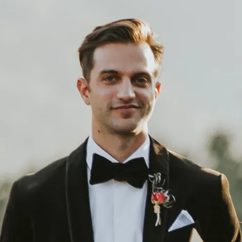 Dan Bilen, Agent in  - Compass