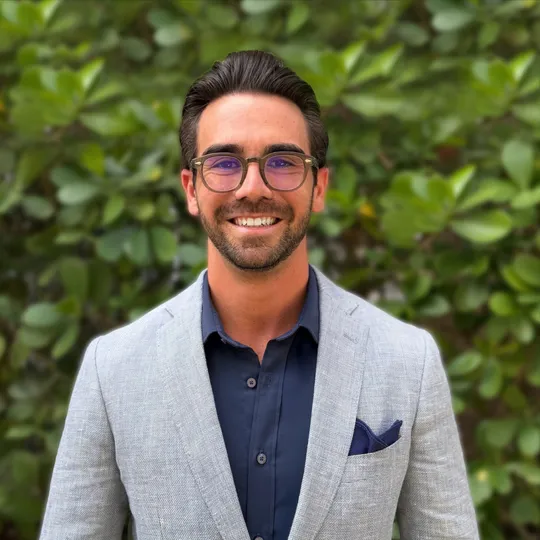 Jeff Coe, Agent in  - Compass