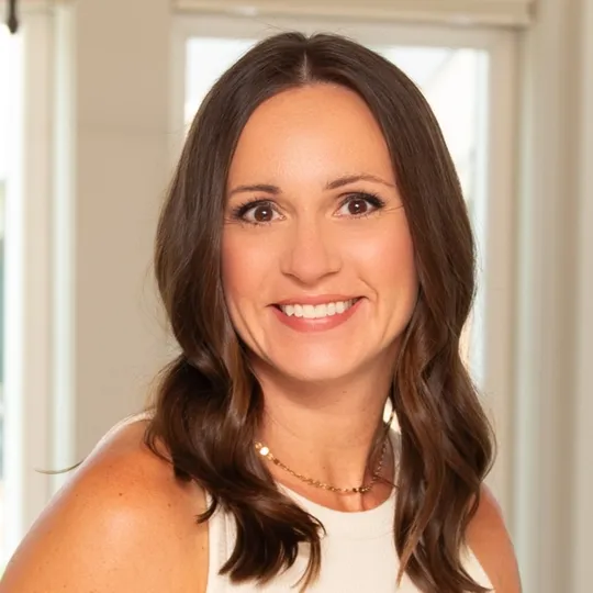 Jen Tooley, Agent in  - Compass