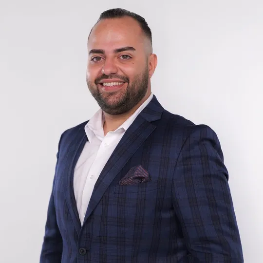 Peter Athanasopoulos, Agent in  - Compass