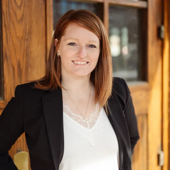 Lindsey Erisey, Agent in  - Compass