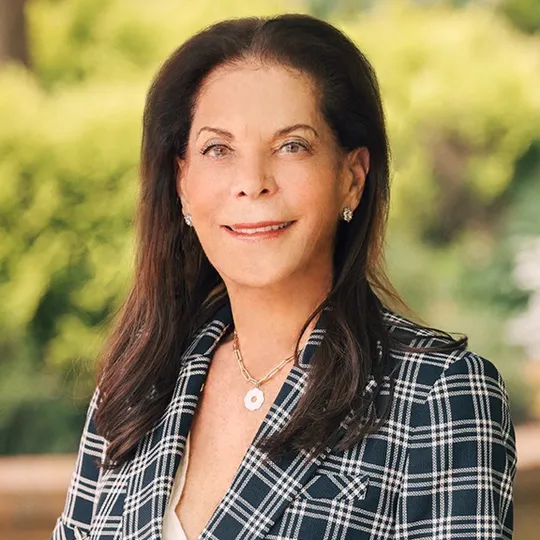 Aileen Murstein, Agent in  - Compass