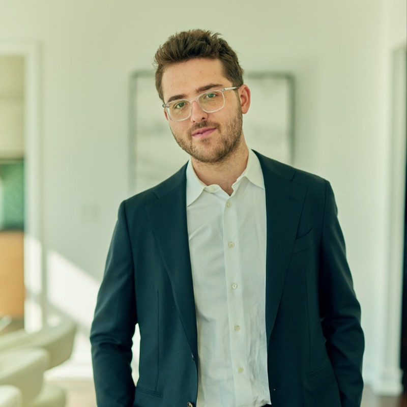 Headshot of Marcus Shtainer