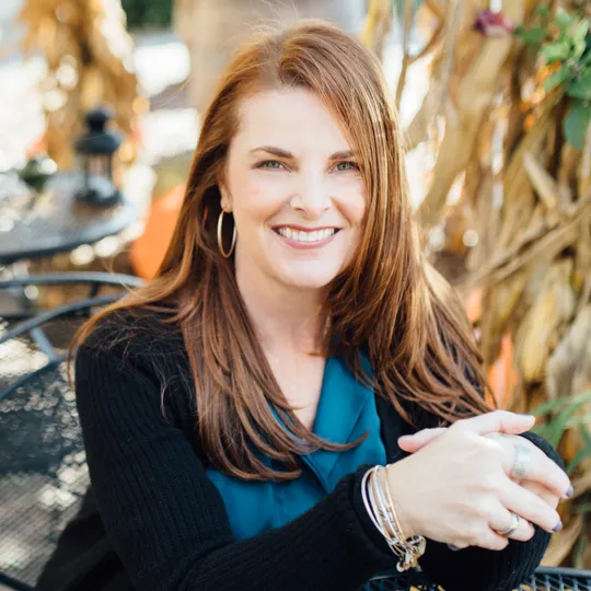 Claudia Lippman, Agent in  - Compass