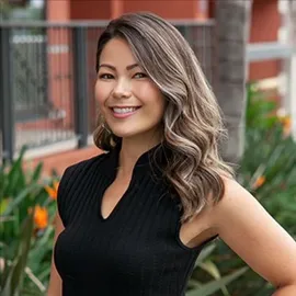 Rachel Denzer, Agent in  - Compass