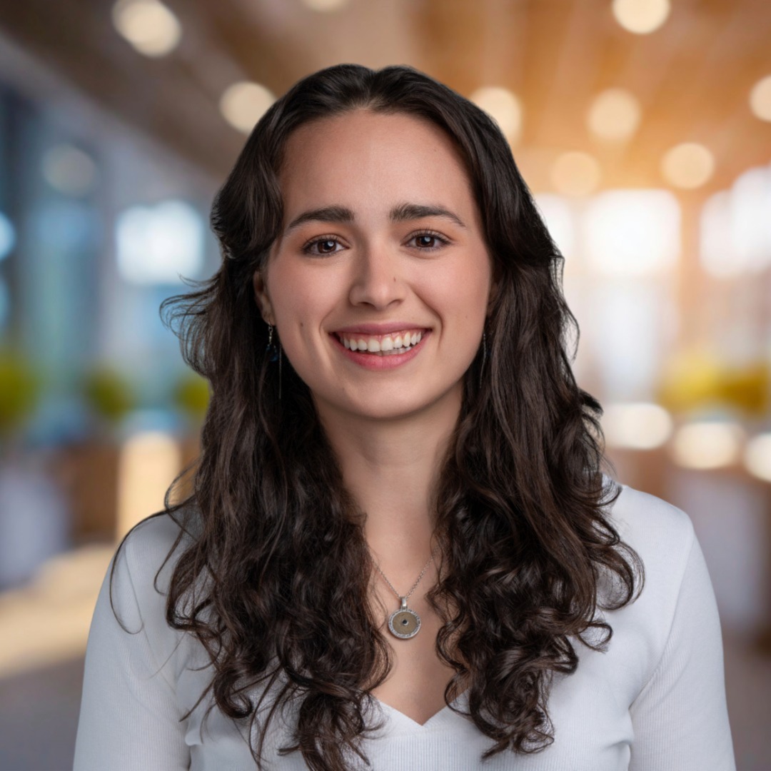 Headshot of Pilar Cordon