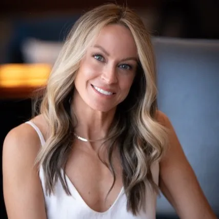 Debbie Hoyer, Agent in  - Compass