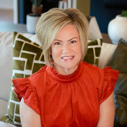 Gina Gialde, Agent in  - Compass