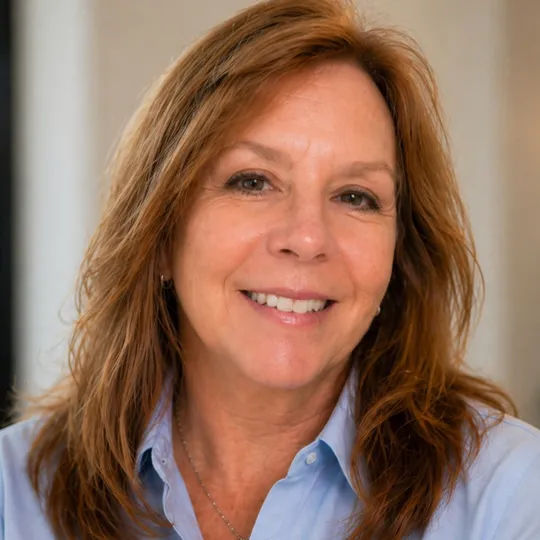 Brenda Saunders, Agent in  - Compass