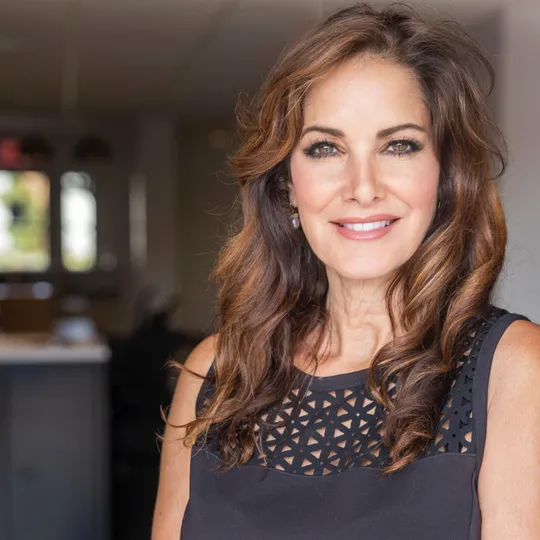 Shana Spitzer, Agent in  - Compass