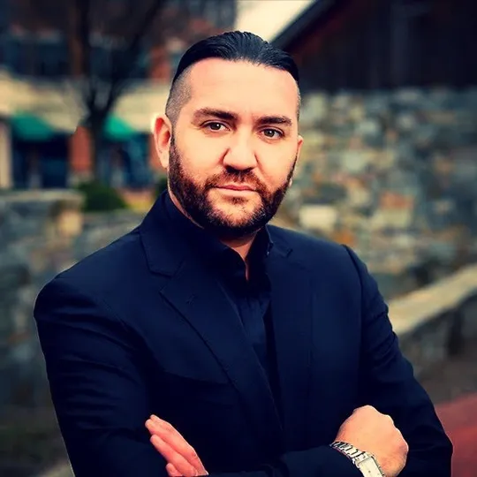 Enrico Illiano, Agent in  - Compass