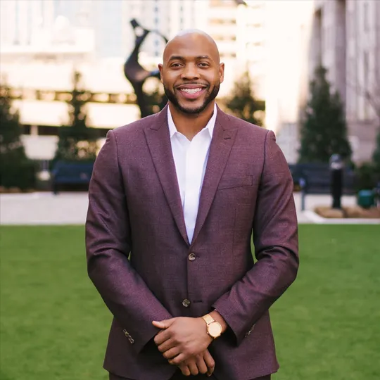 Javin Daniels, Agent in  - Compass