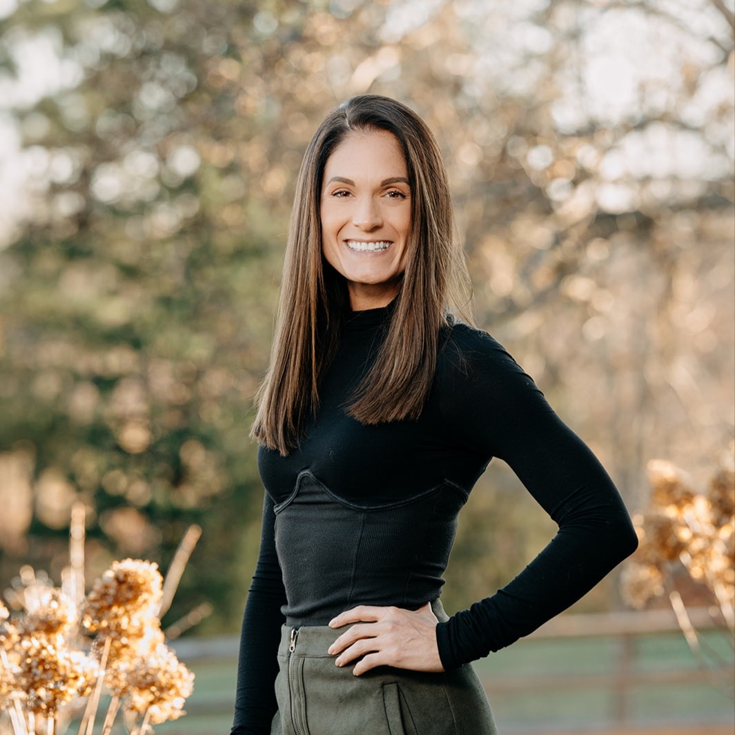 Headshot of Ryanne Sullivan