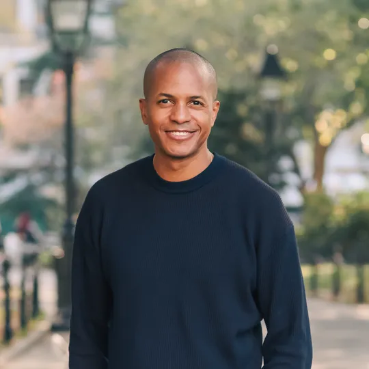 Carlos Garcia, Agent in  - Compass