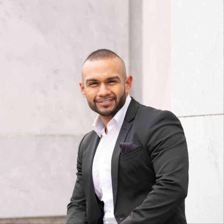 Headshot of Luis Febles